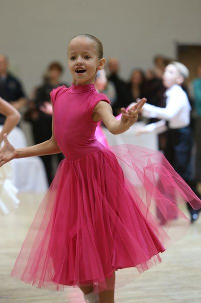 Платья для бальных танцев (77 фото)