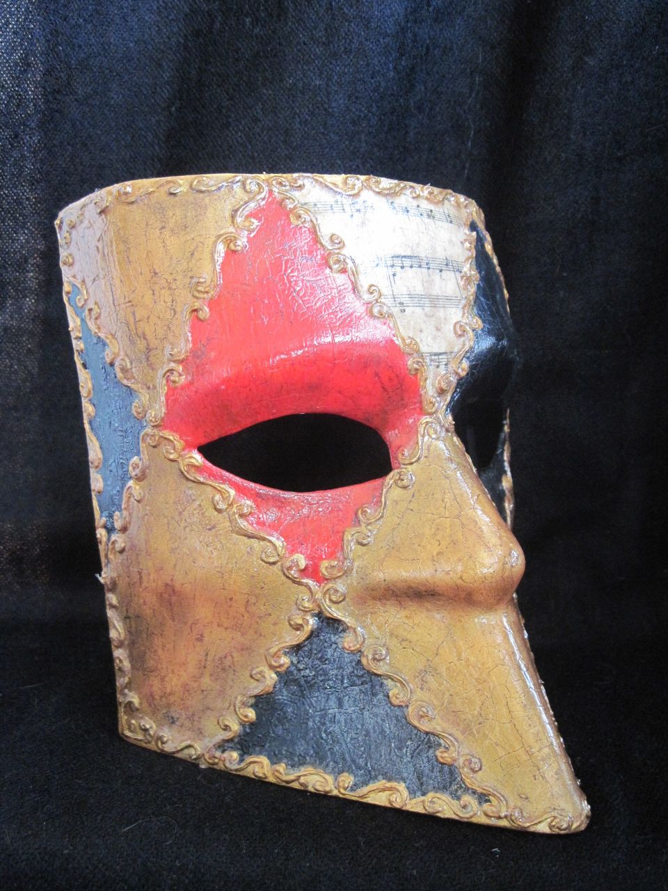 Венецианская маска Баутта