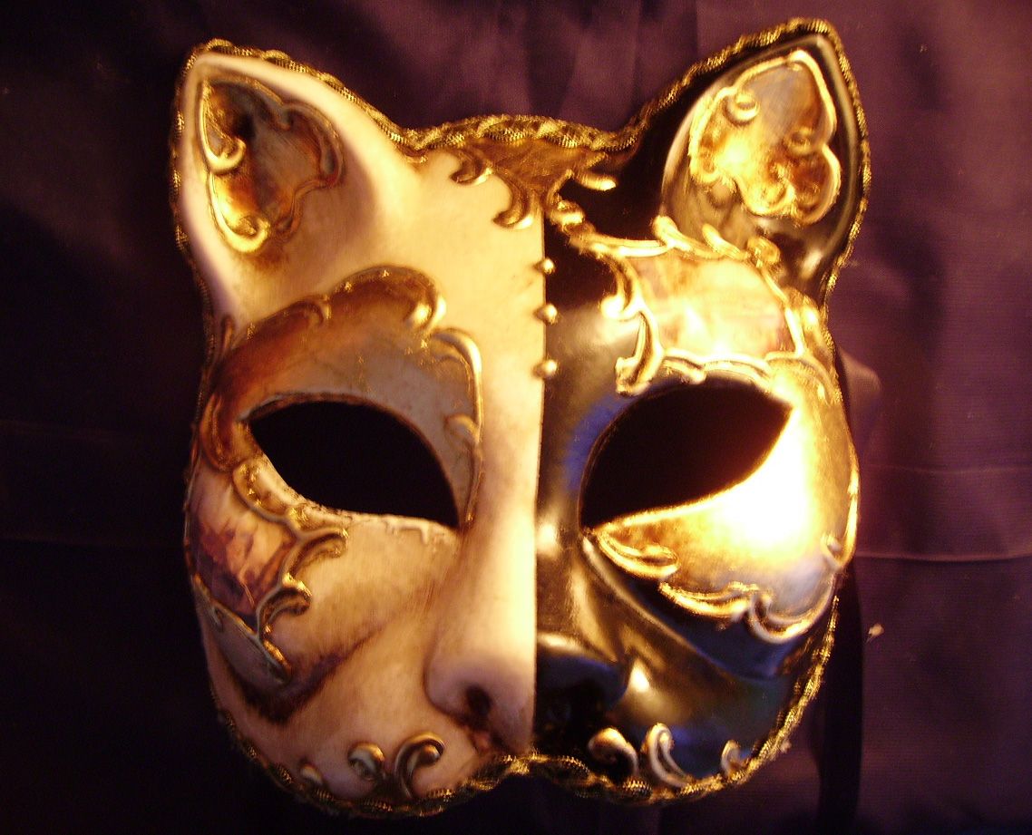 Венецианская маска Ньяга