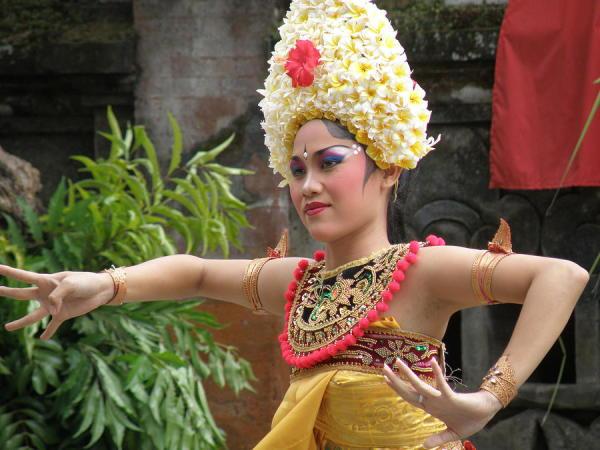 Танцы острова Бали