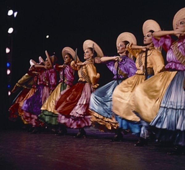 Латиноамериканские танцы: танцы Мексики