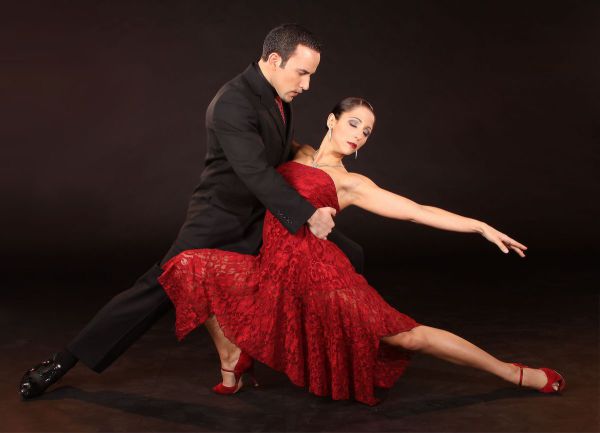 История танцев: появление современного танца, латина и джаз, народный танец